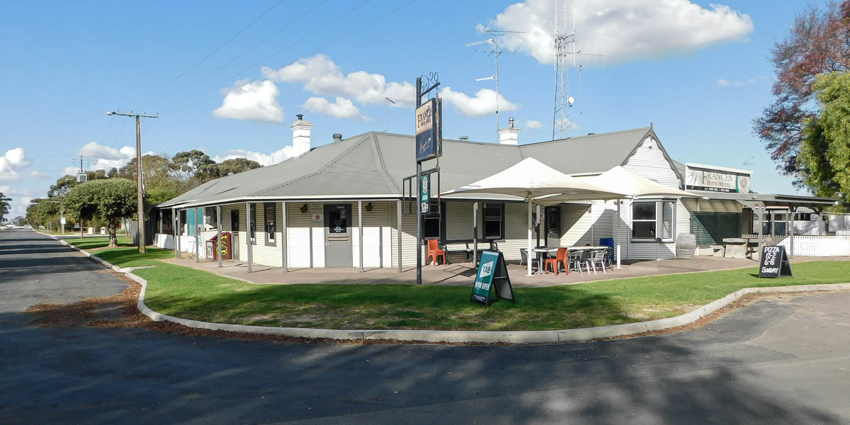 Frances Hotel Motel Photo