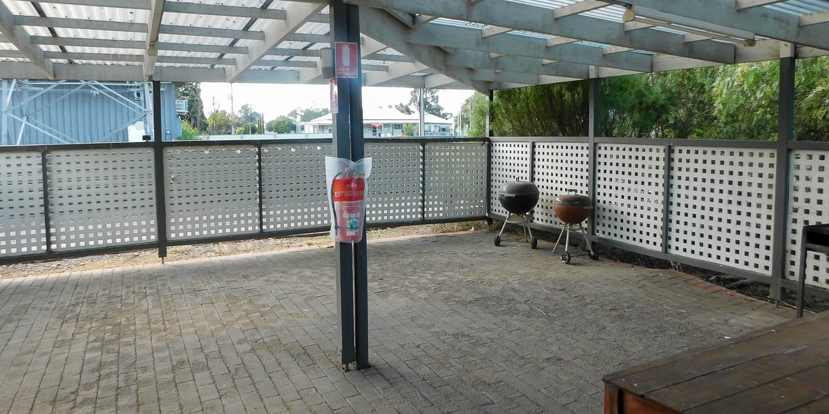 Frances Hotel Motel Photo