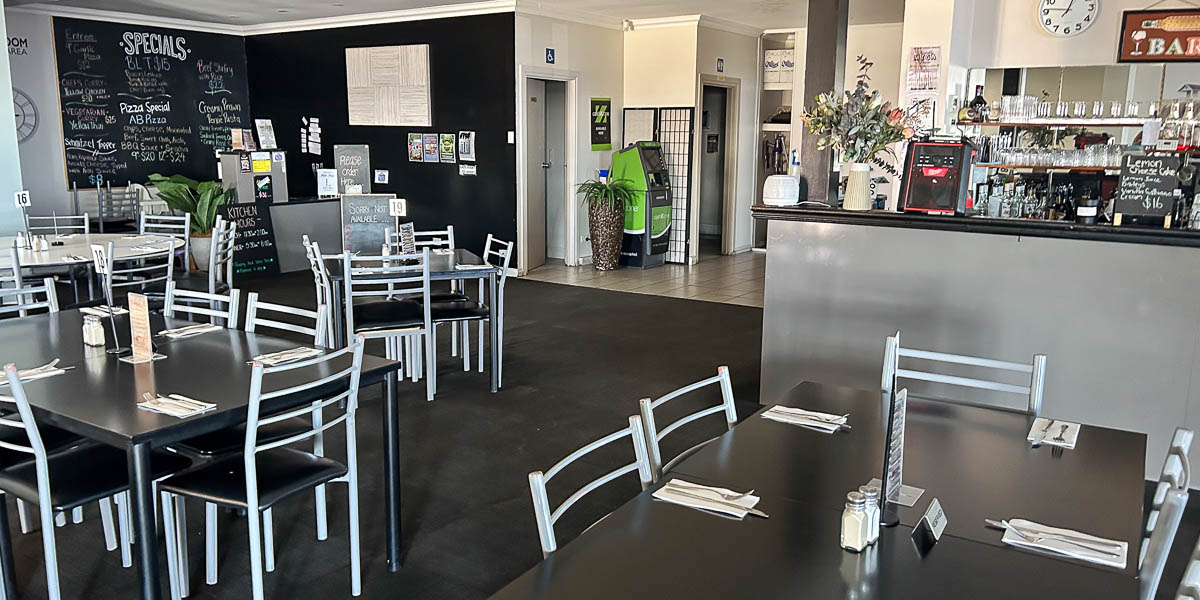 Port Hughes Tavern SA Photo