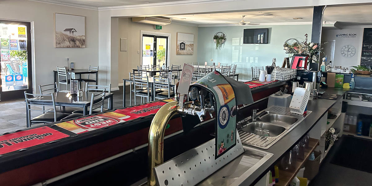 Port Hughes Tavern SA Photo