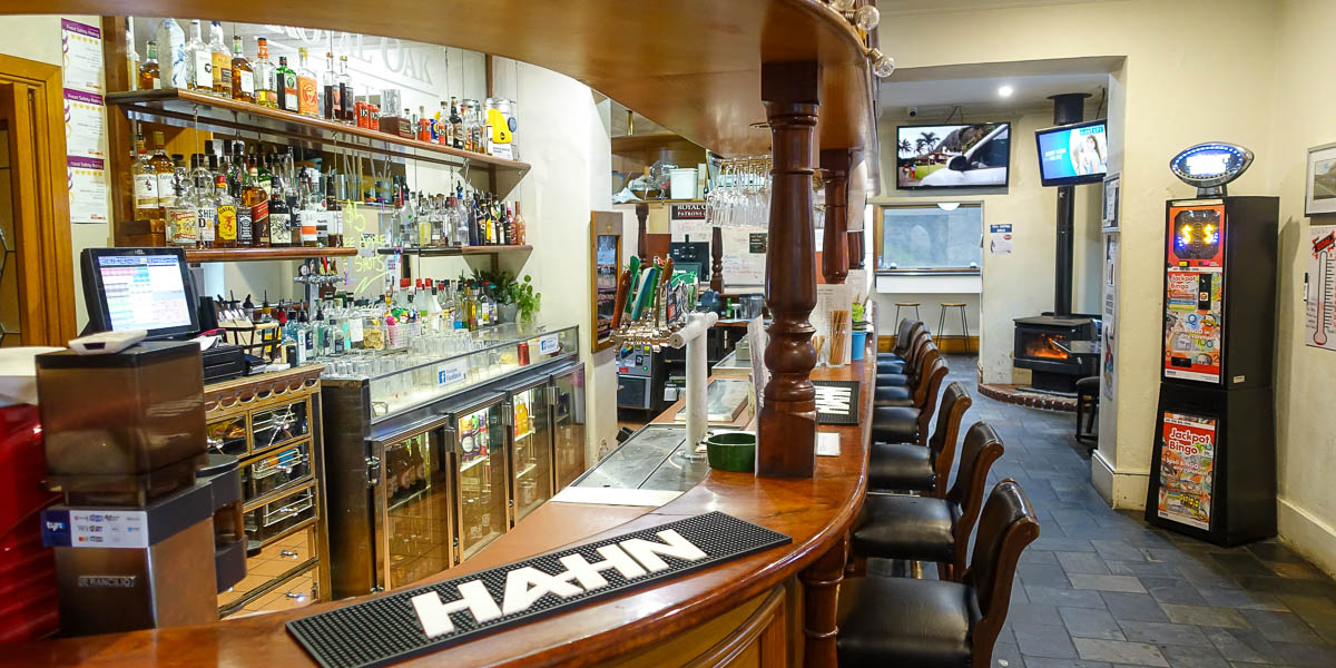 Royal Oak Hotel Clarendon Photo