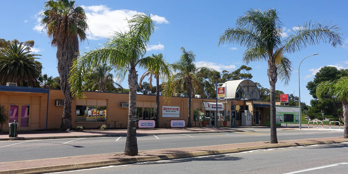 Sunnyside Hotel Motel Photo