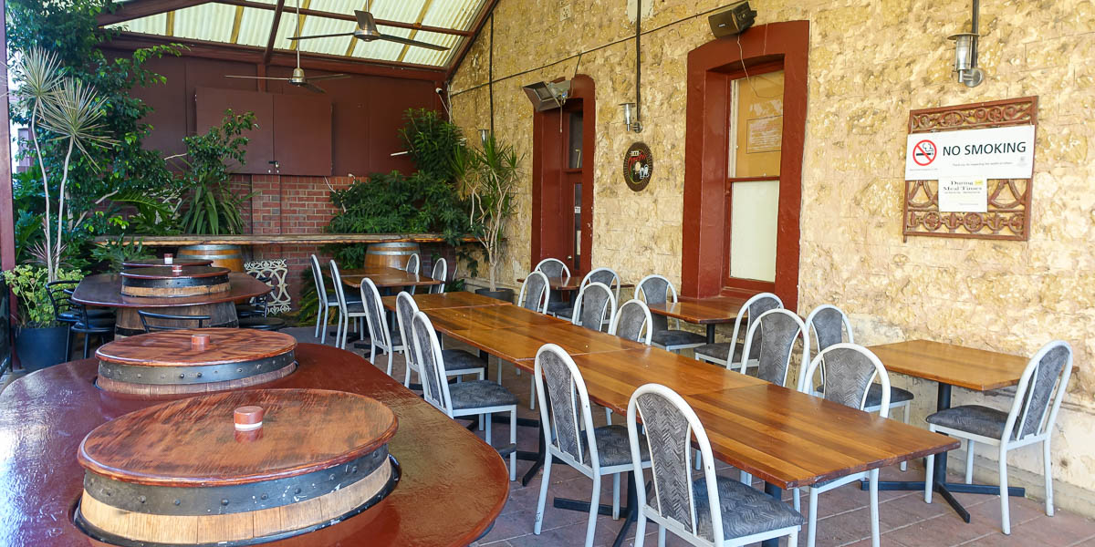 Terminus Hotel Morgan Photo