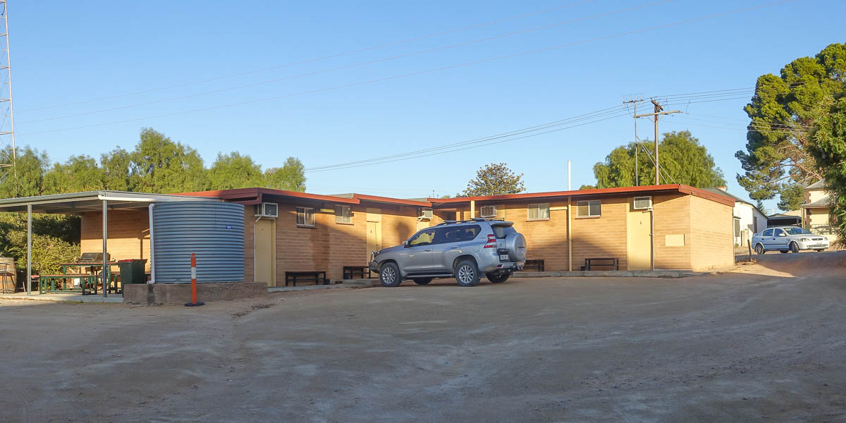 Terminus Hotel Morgan Photo