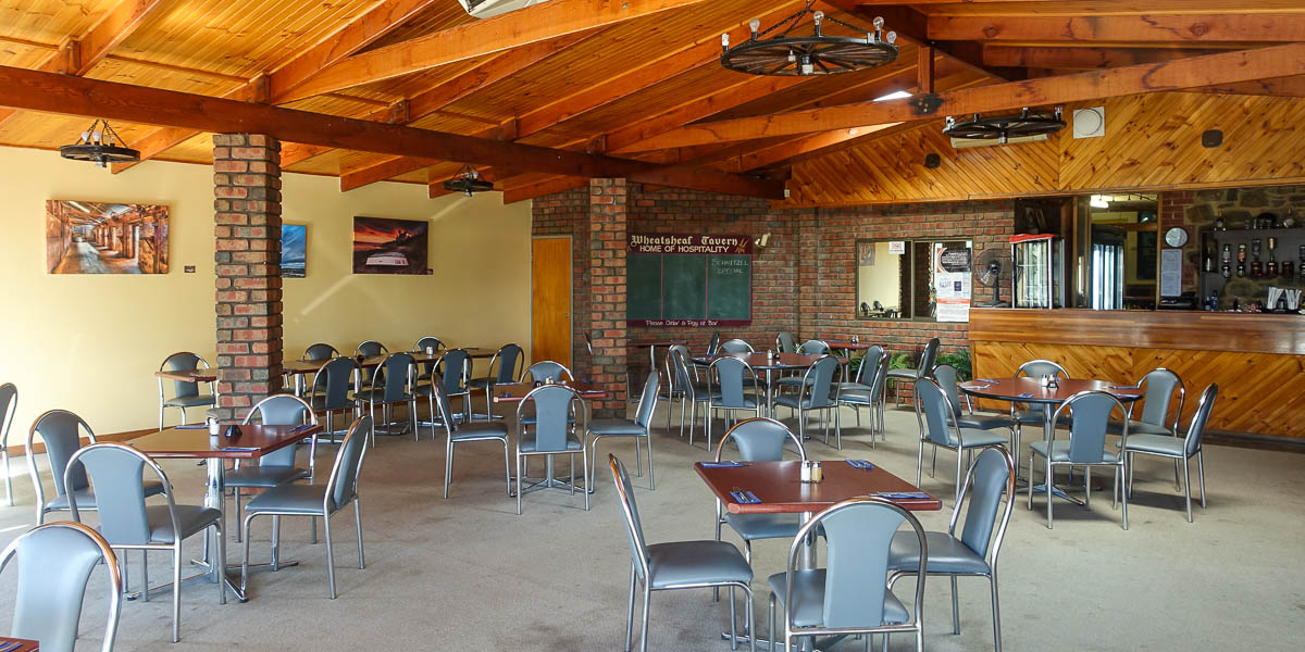 Wheatsheaf Hotel Photo